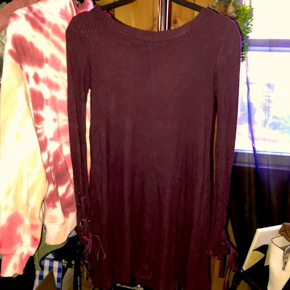 long sleeve dress - Picture 1 of 2